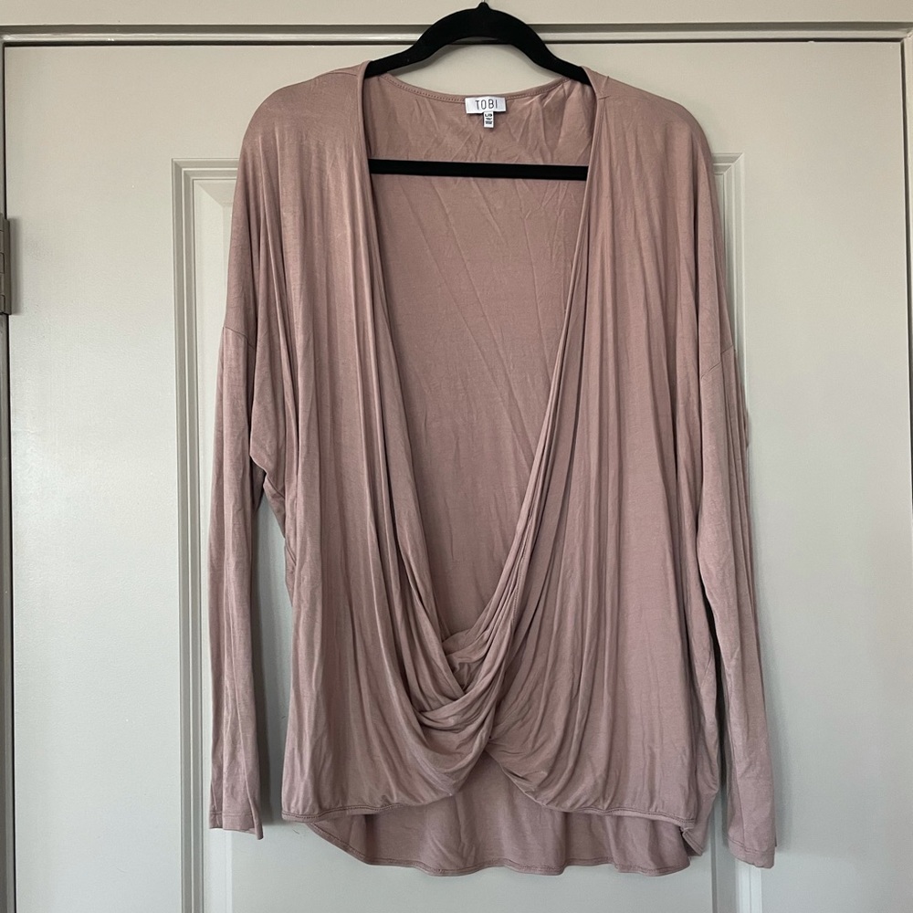 Tobi long sleeved shirt great with bra letter or undershirt